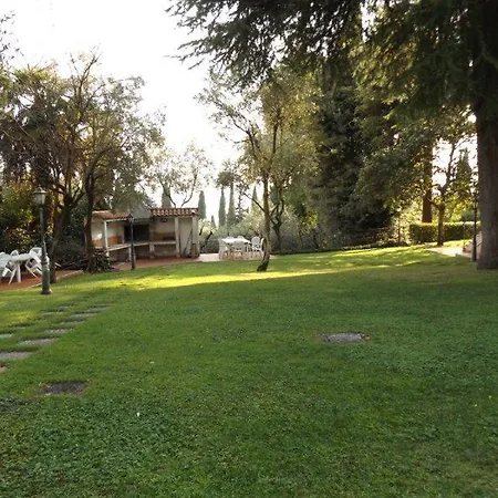 Villa Villetta Cipressi Garda (Verona)
